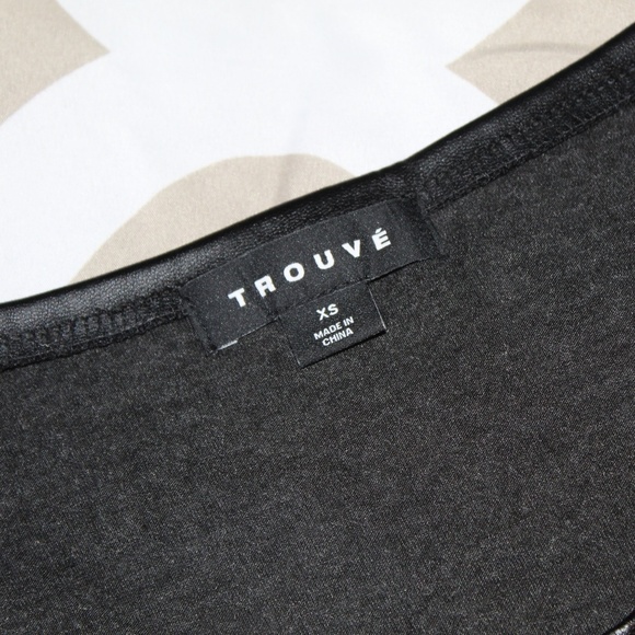 ⭐ Trouve red/charcoal long sleeve - Picture 4 of 6